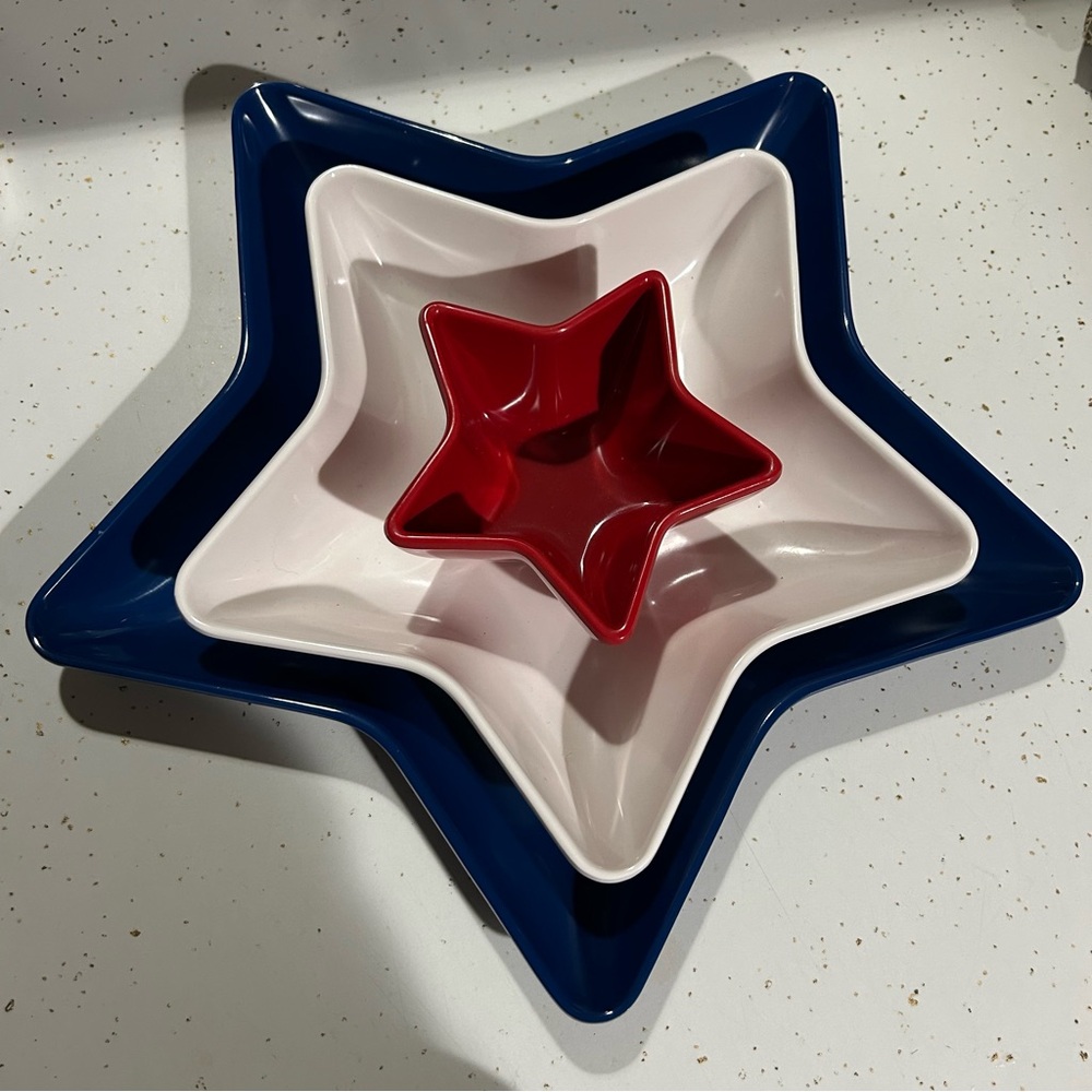 Nautica USA Star Red/White/Blue Chip Dip Set